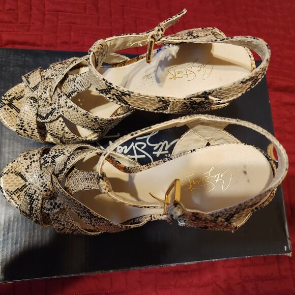 Women's size 7 Snakeskin Platform Heeled Sandals - Picture 3 of 4